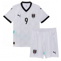 Camiseta Austria Marcel Sabitzer #9 Segunda Equipación Replica Eurocopa 2024 para niños mangas cortas (+ Pantalones cortos)